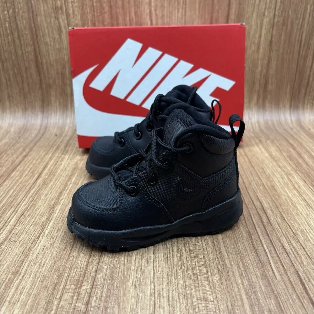 Nike new manoa